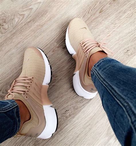 nike air presto in braun-beige brown-creme|Nike Presto shoes.